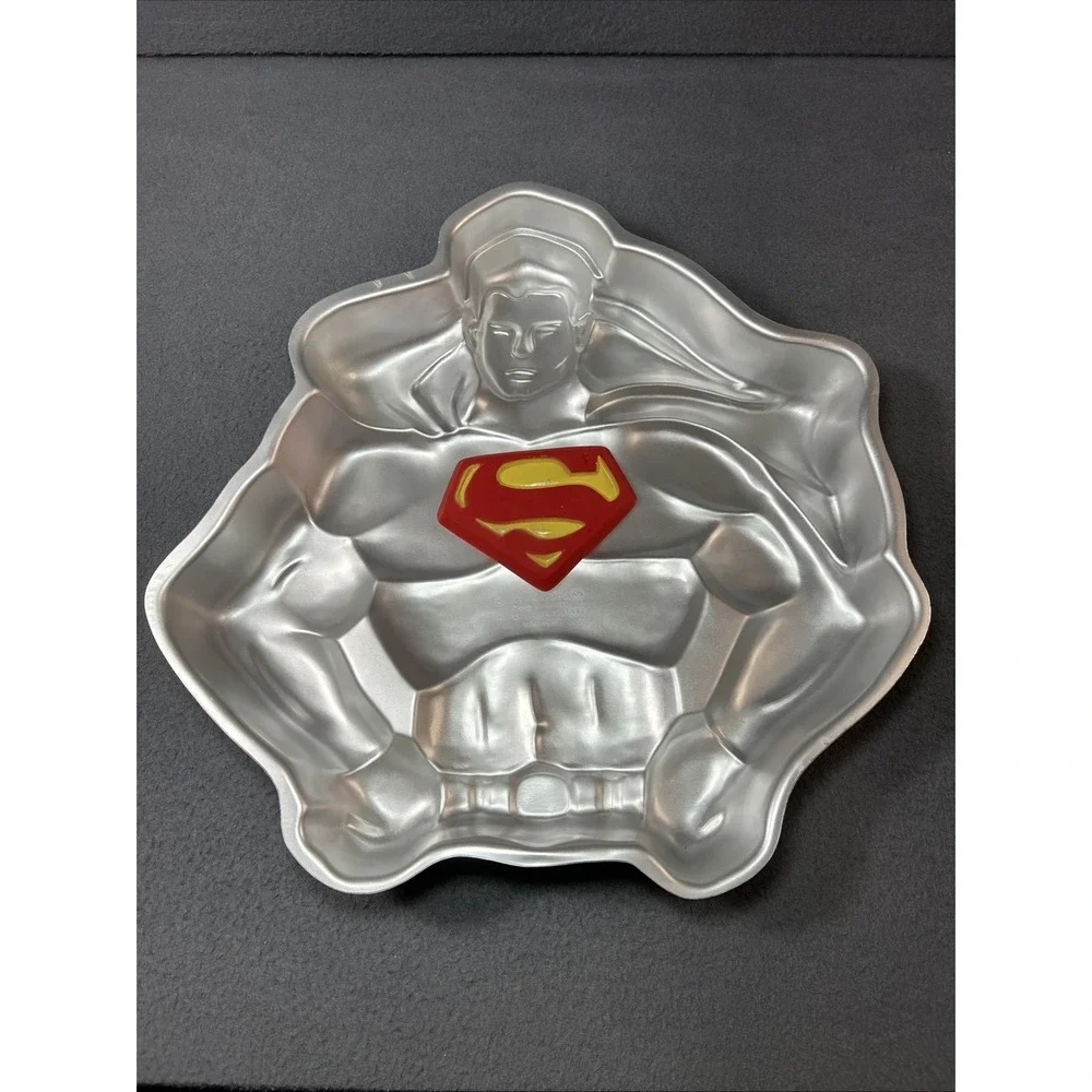 Wilton Super Hero Cake Pan -‎ 1977 Vintage DC Comics - Makes Superman Or Batman
